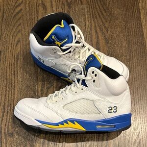 Jordan 5 Laney size 10 used